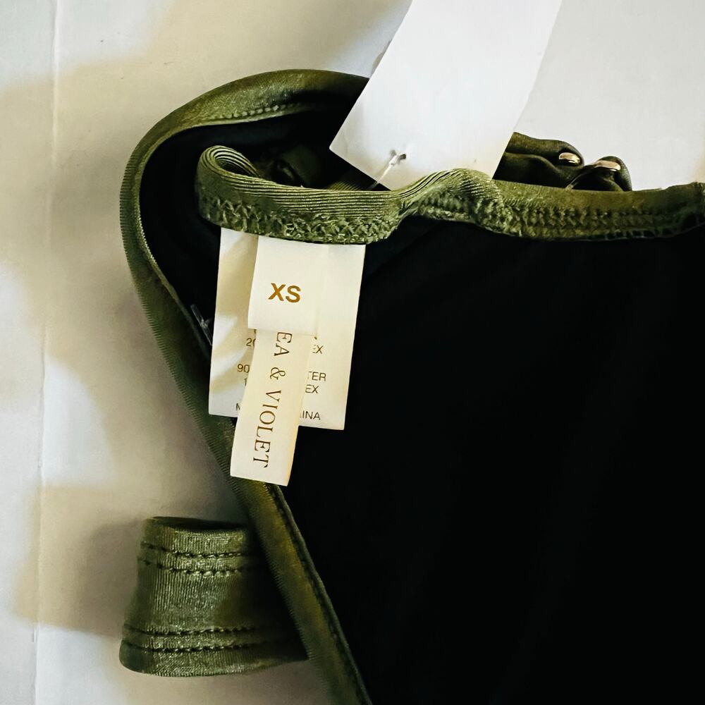 Chelsea & Violet Bikini Swim Top Size XS NWT Green - Picture 5 of 6